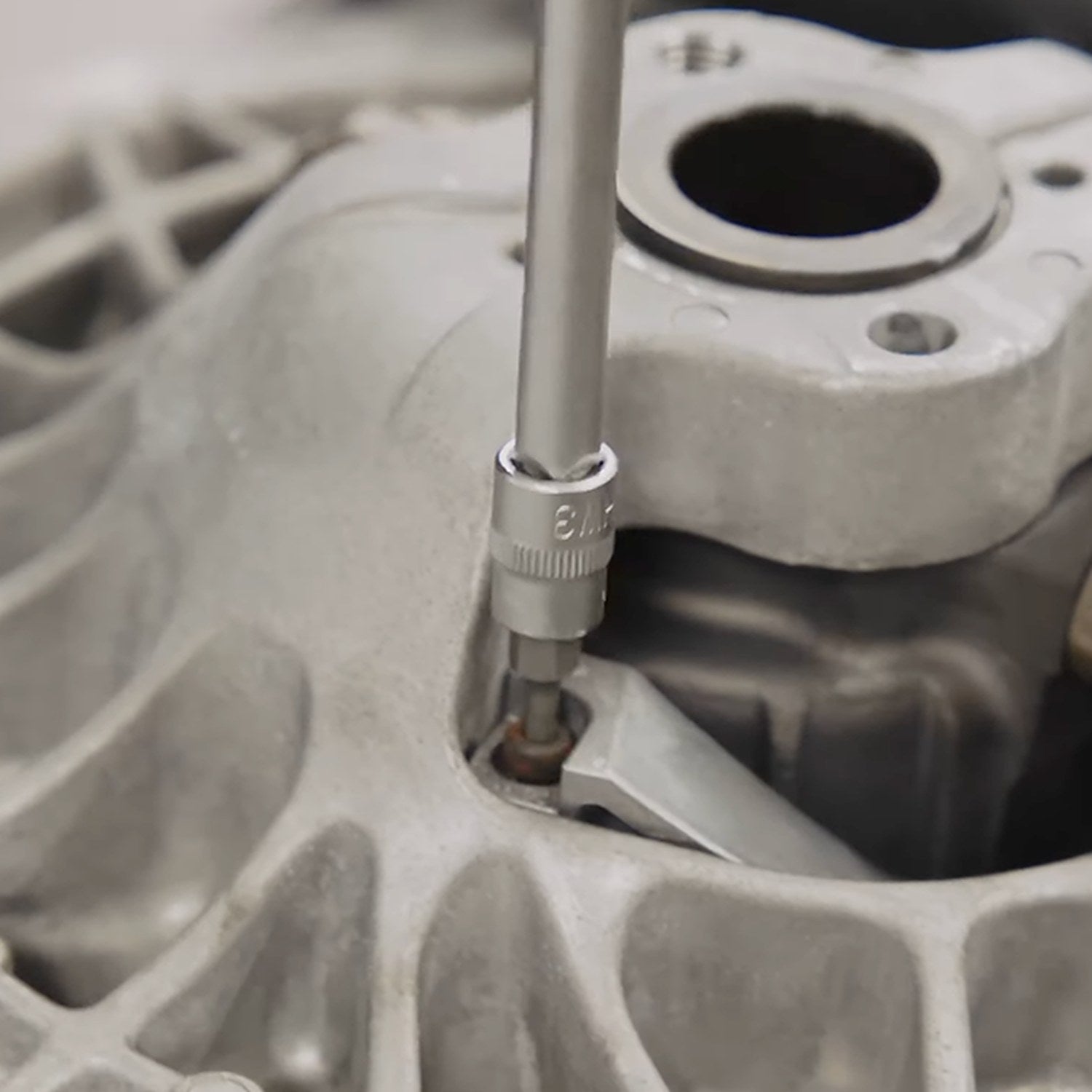 Universal ATV/UTV clutch kit installation