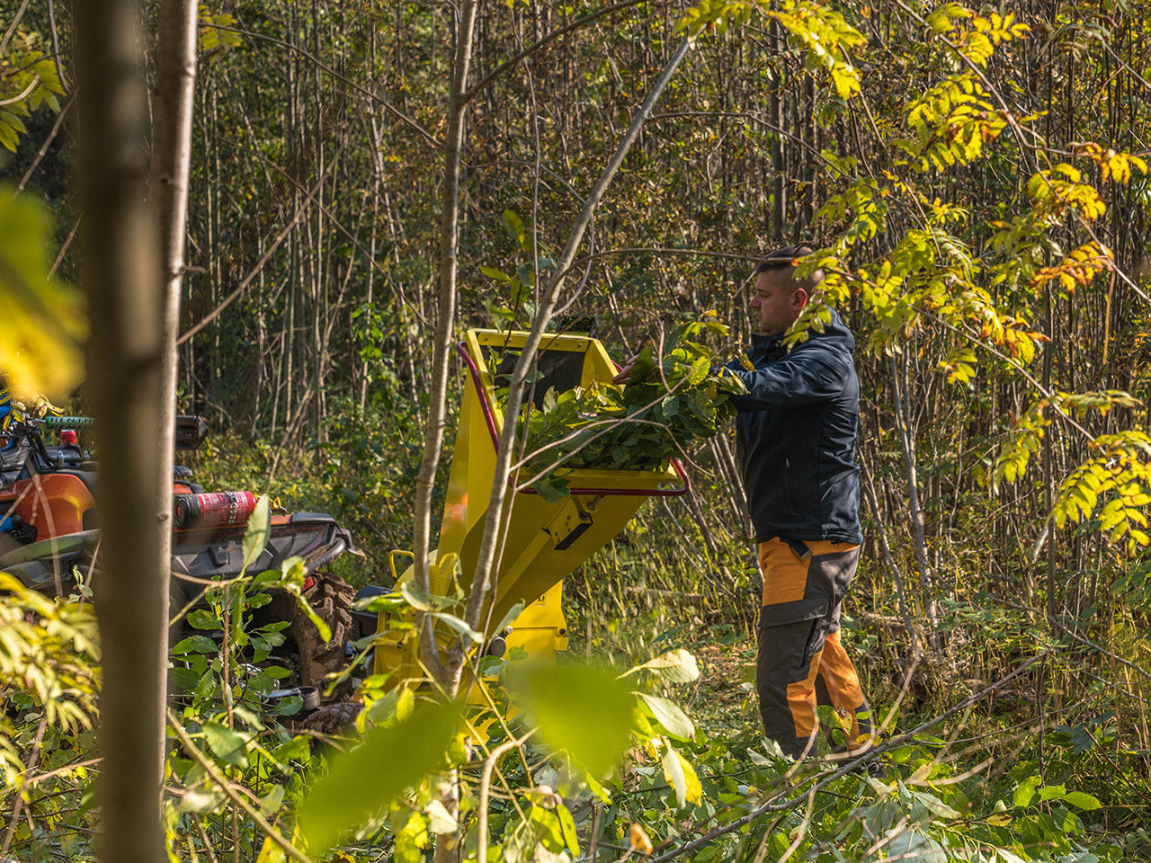 Wood chipper: G2 Pro 14hp Briggs & Stratton