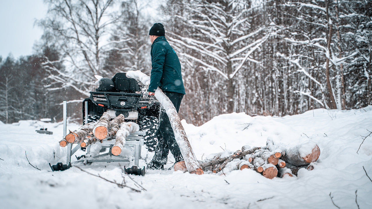 Timber sled: (timber trailer on skis)