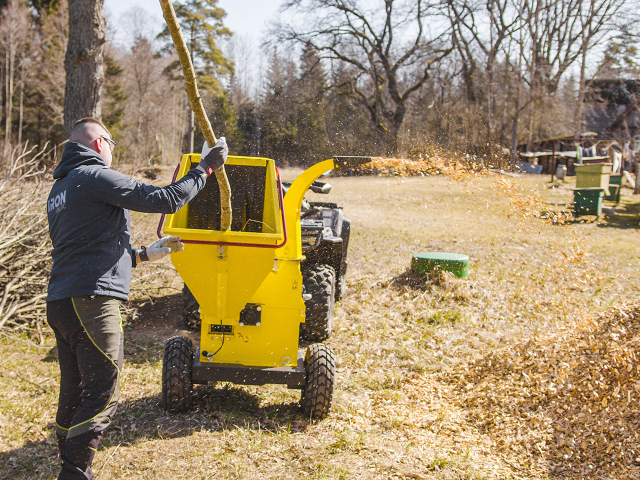 Wood chipper: G2: ( Briggs & Stratton 14hp )