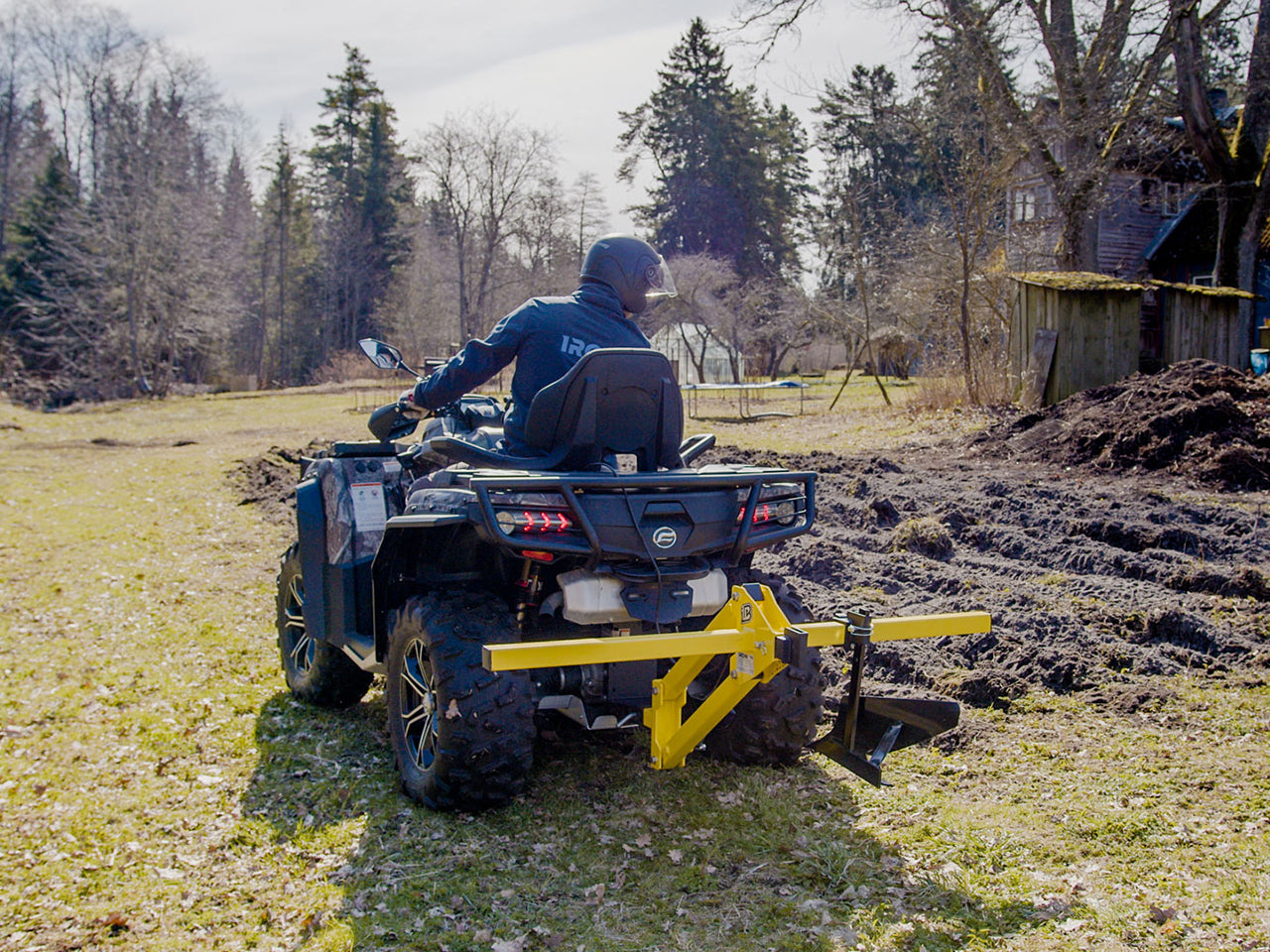 Plough: Single bottom plow: (Receiver Mount System)