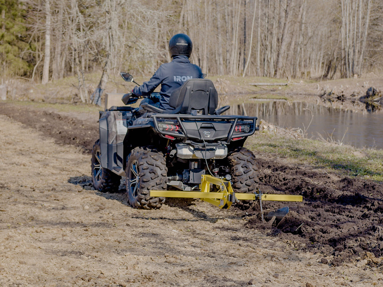 Plough: Single bottom plow: (Receiver Mount System)