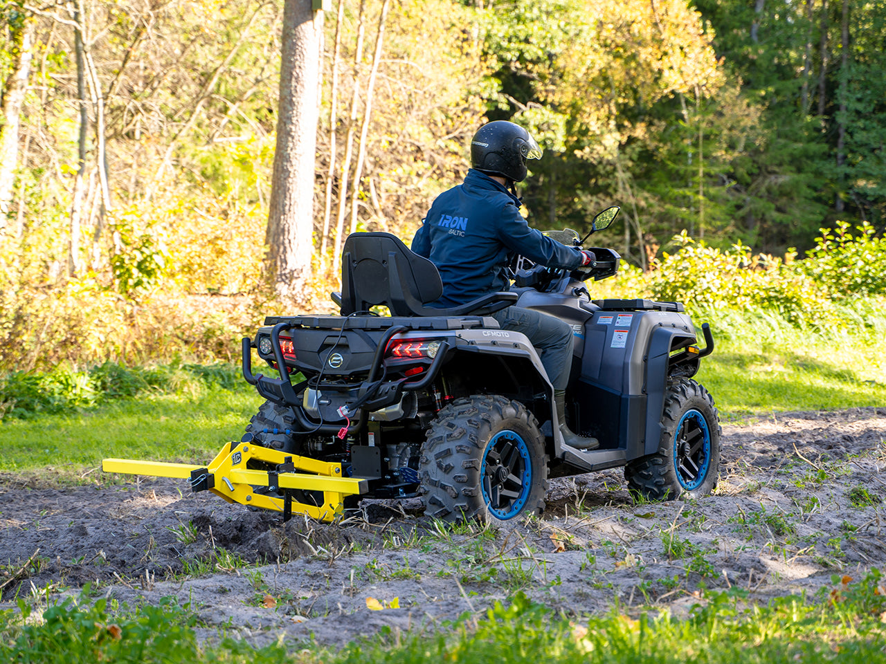 Potato harvester: Potato plow: (Receiver Mount System)