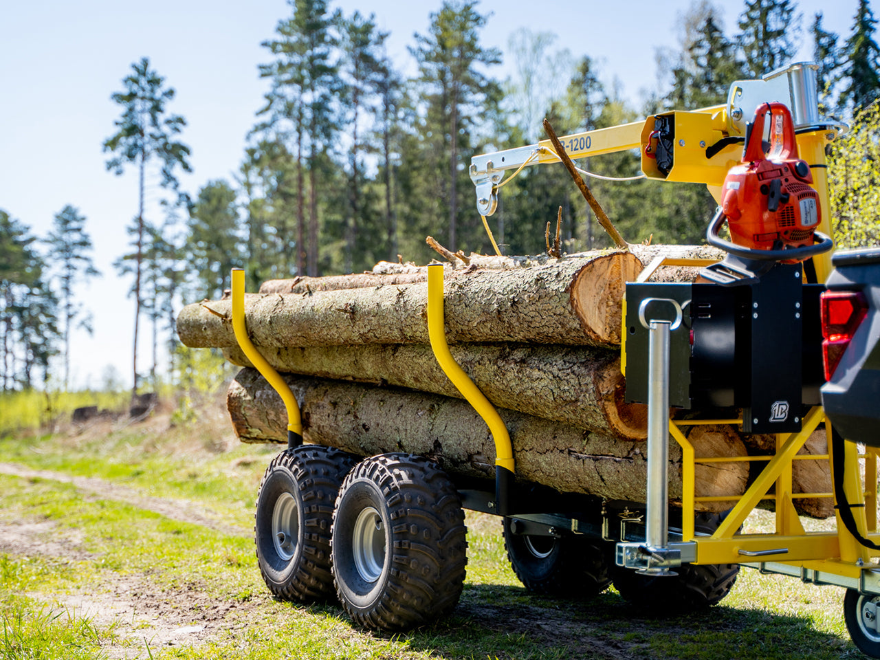 Timber trailer: IB 1200